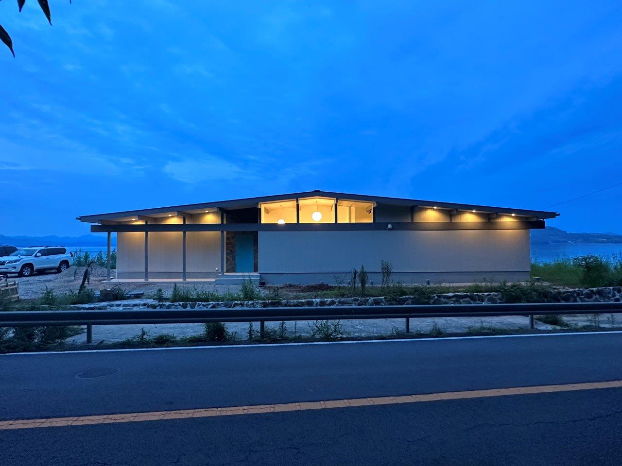 SEASIDE EICHLER HOUSE