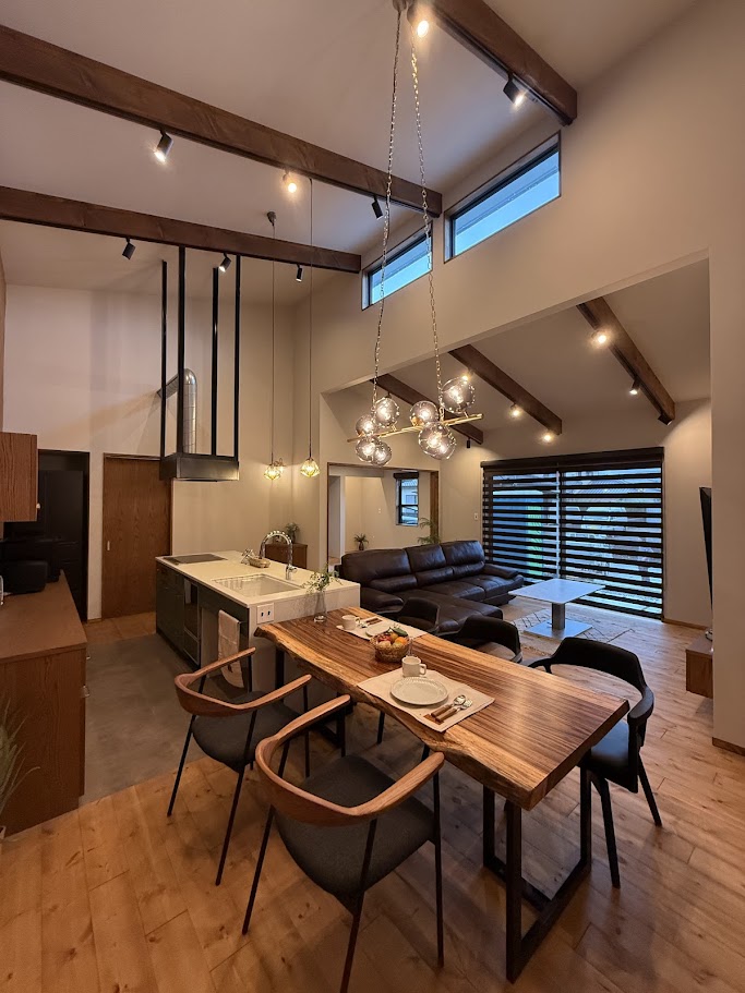 SURF & NATURAL HOUSE  OPEN HOUSE
